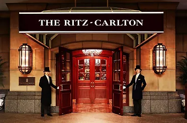 Отель The Ritz-Carlton Осака Экстерьер фото