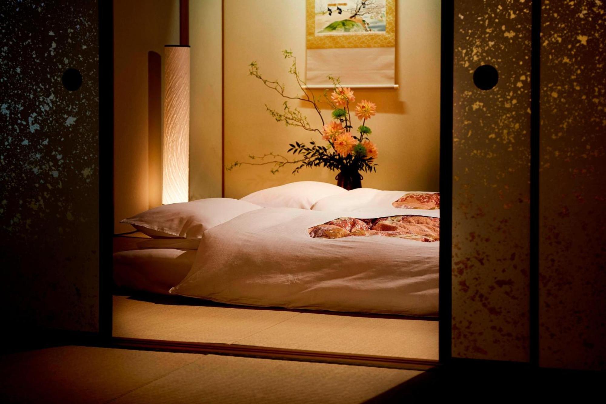 Отель The Ritz-Carlton Осака Экстерьер фото